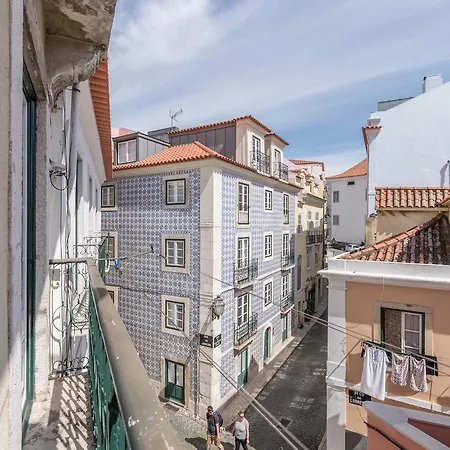 Travelingtolisbon 332 - Alfama Lägenhet *